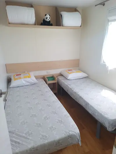 La seconde chambre à deux lits simples